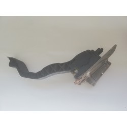 Pédale d'accélérateur - Peugeot 206- ref 96 458 522 80
