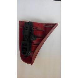 Feu arrière gauche Renault clio  7700410515