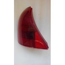Feu arrière gauche Renault clio  7700410515