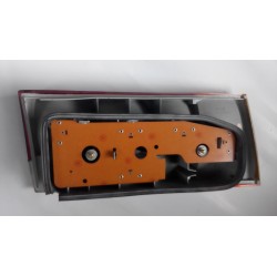 Feu arrière gauche Peugeot 505 - référence 6350.81